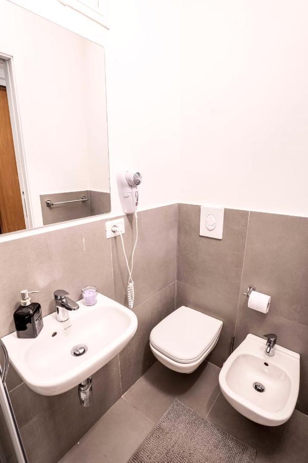 Daniel'S Apartment Bari Ngoại thất bức ảnh
